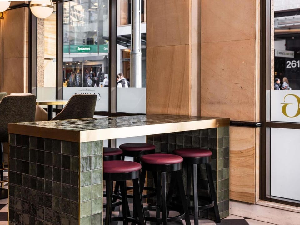 Mantra 2 Bond Street Apartment hotel in Sydney