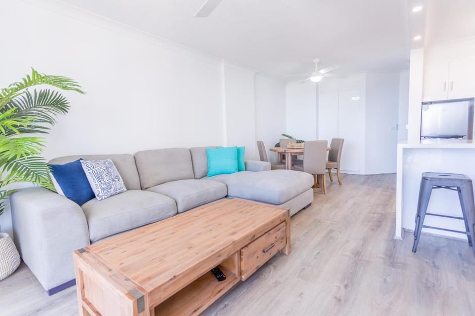 Ocean Royale Hotel Apartment hotel in Broadbeach Boulevard