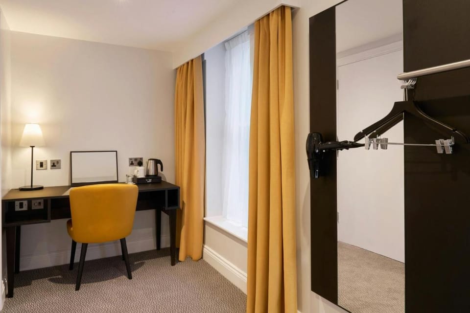 Four Points Flex by Sheraton London Kensington Hotel in City of Westminster