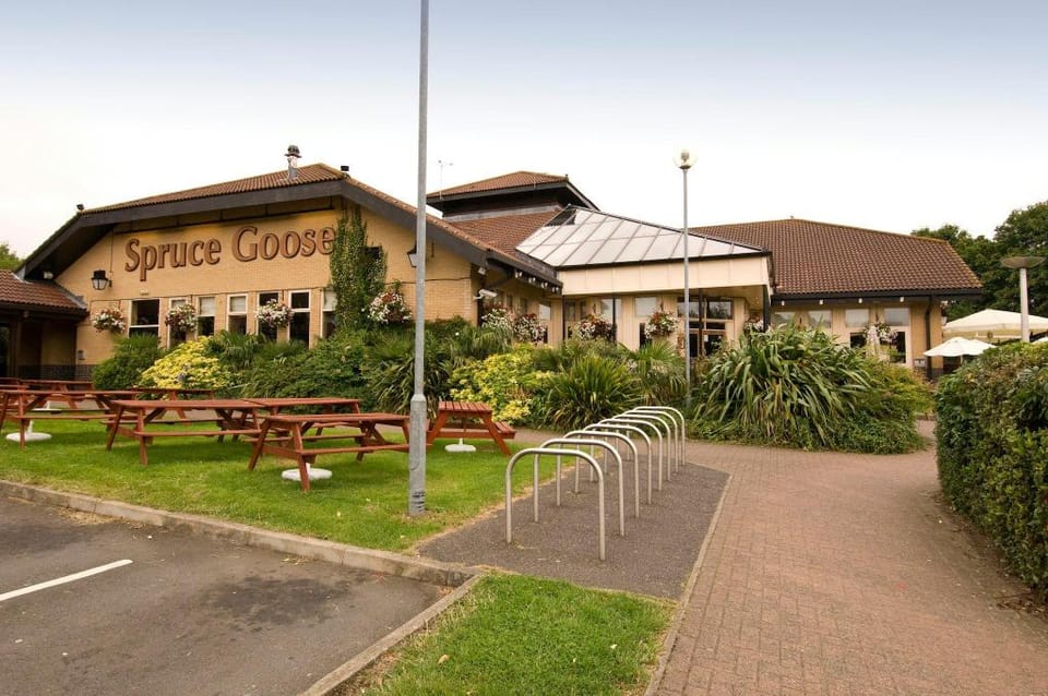 Premier Inn Basingstoke West Hotel in Basingstoke