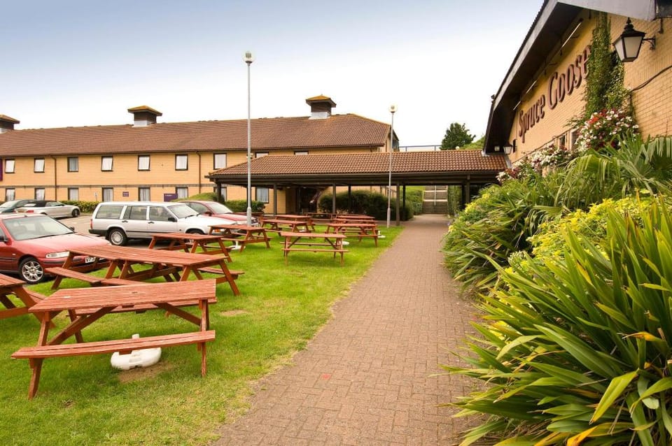 Premier Inn Basingstoke West Hotel in Basingstoke