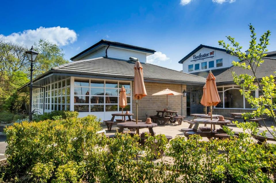 Premier Inn Leeds / Bradford Airport Hotel in Leeds