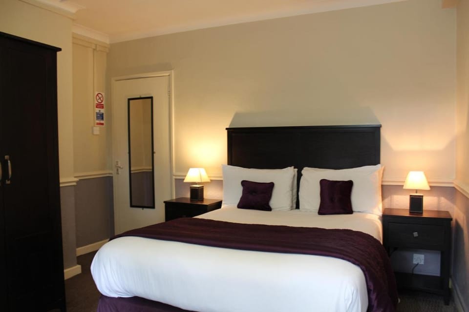 The Dibbinsdale Inn Hotel in Liverpool