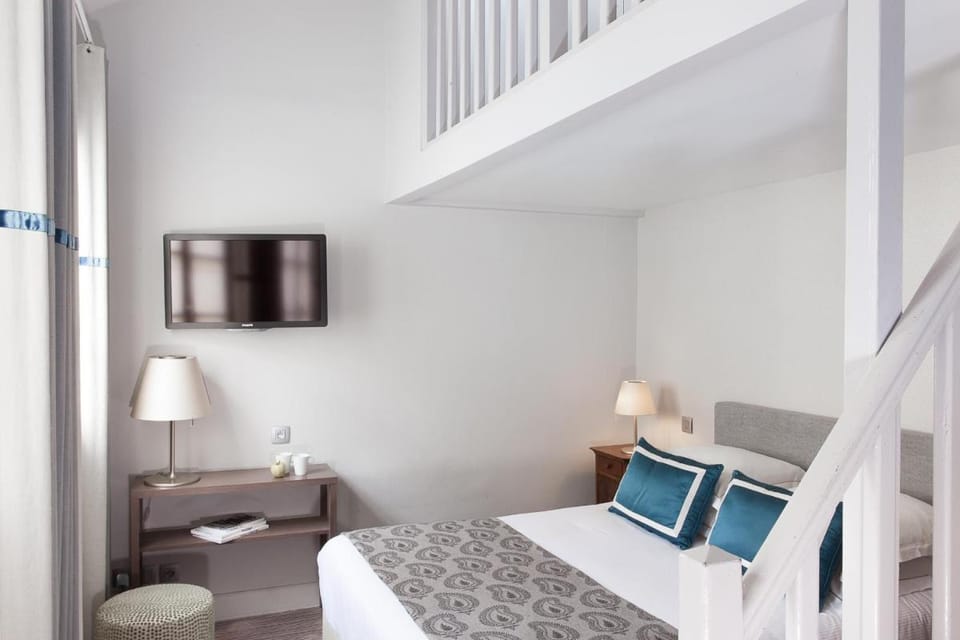 Hotel de la Place du Louvre - Esprit de France Hotel in Paris