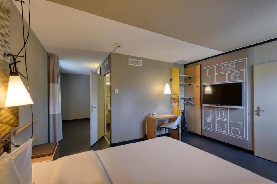 ibis Zurich City West Hotel in Zurich City