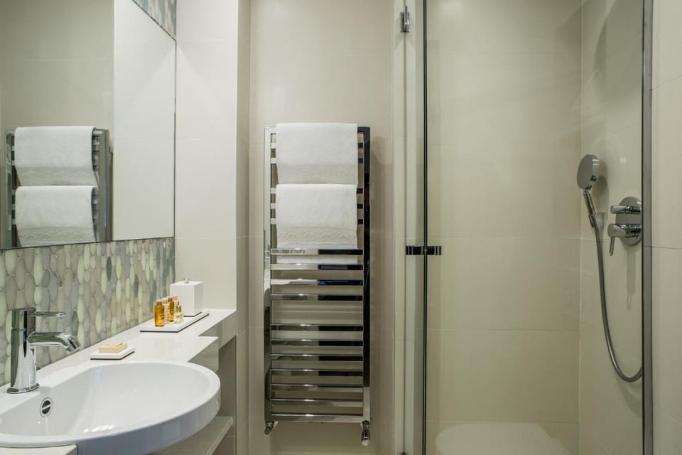 Hotel Des Saints Peres - Esprit de France Hotel in Paris