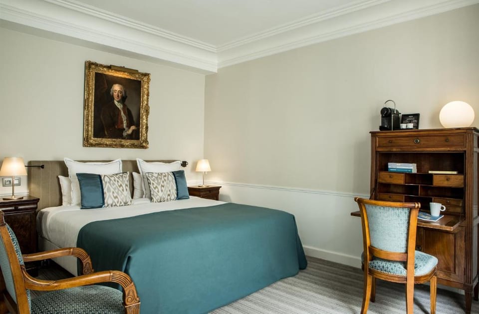 Hotel Des Saints Peres - Esprit de France Hotel in Paris