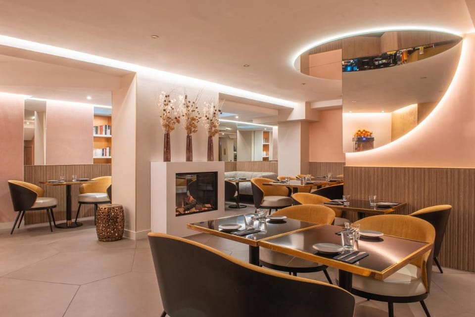 Hotel Arc Elysees Hotel in Paris