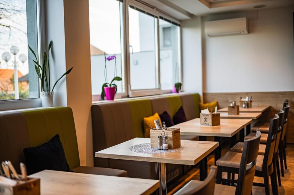 Arion Airport Hotel Hotel in Vienna