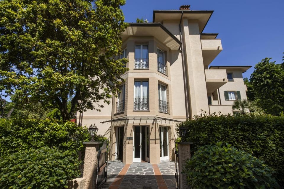 Hotel Franceschi Hotel in Forte dei Marmi