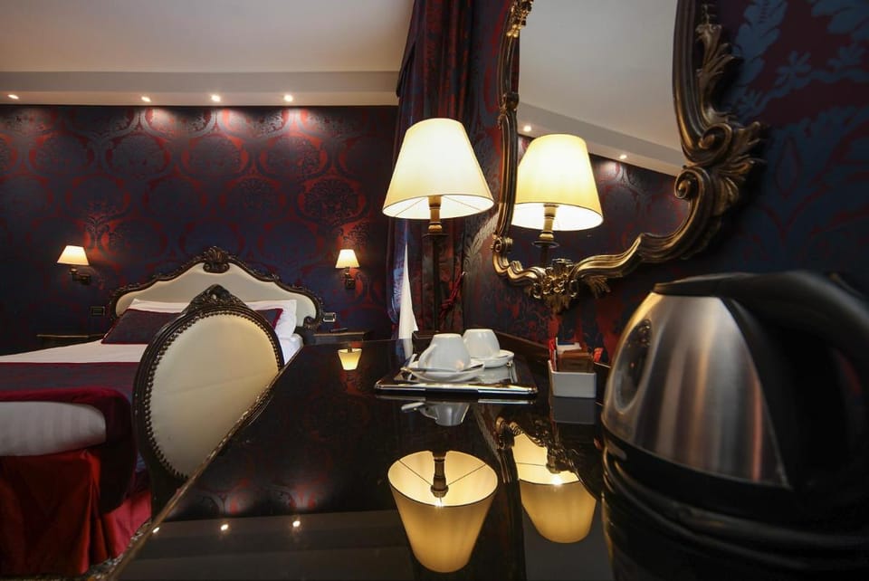 Locanda Antica Venezia Bed and Breakfast in San Marco