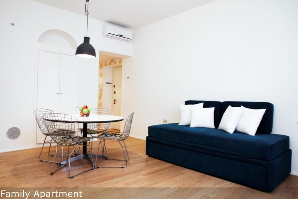 Brera Apartments in San Fermo Apartment in Milan