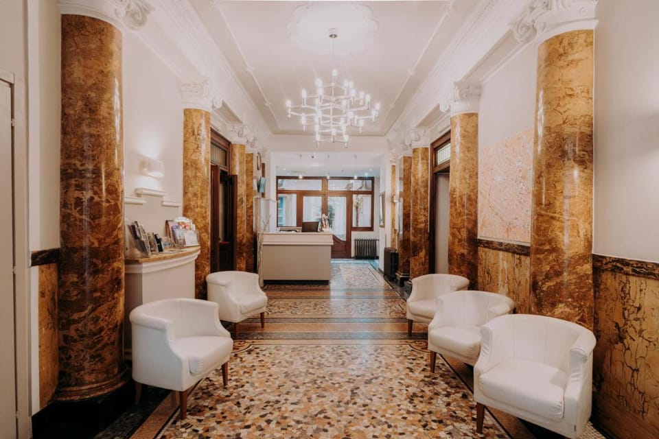 Green Class Hotel Astoria Hotel in Turin