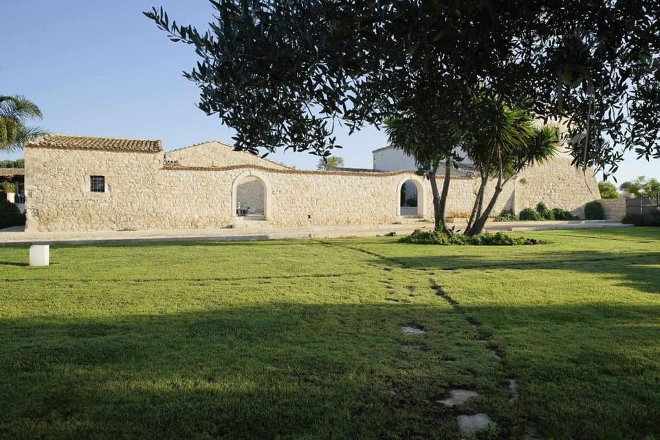 Torre Dantona Country Suites Country House in Marina di Modica