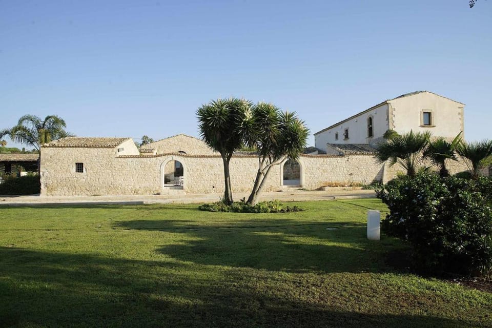 Torre Dantona Country Suites Country House in Marina di Modica