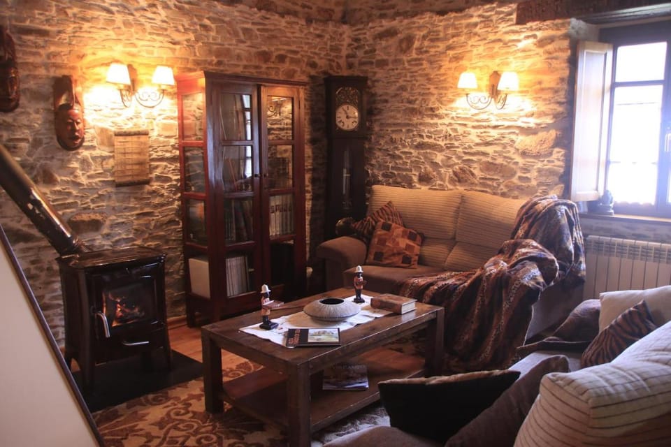 Os Tres Teixos Country House in A Mariña Occidental