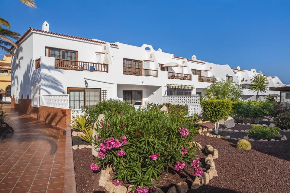 Sunset View Club Apartment hotel in Abona