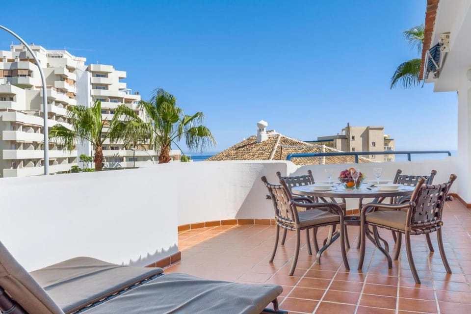 Sahara Sunset Apartment hotel in Benalmadena