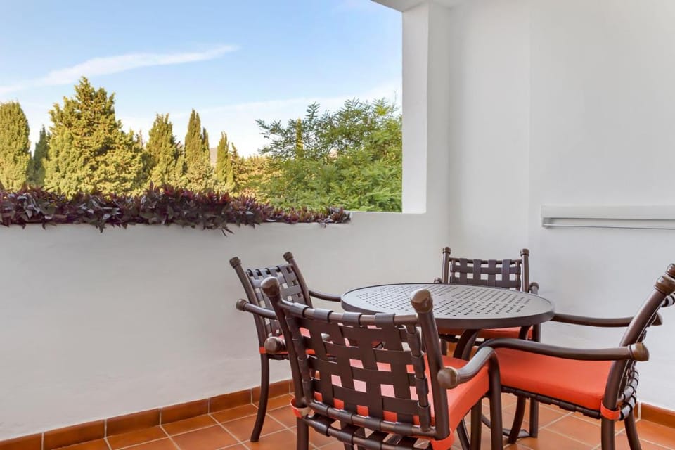 Royal Oasis Club At Pueblo Quinta Apartment hotel in Benalmadena