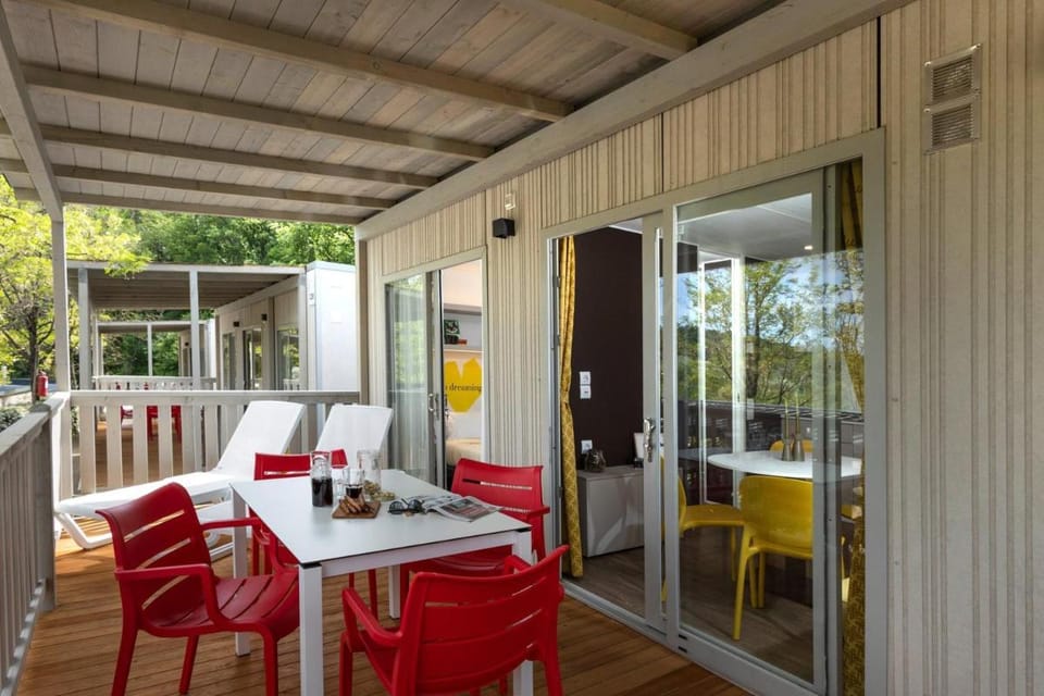 hu Norcenni Girasole Village Campground/ 
RV Resort in Tuscany