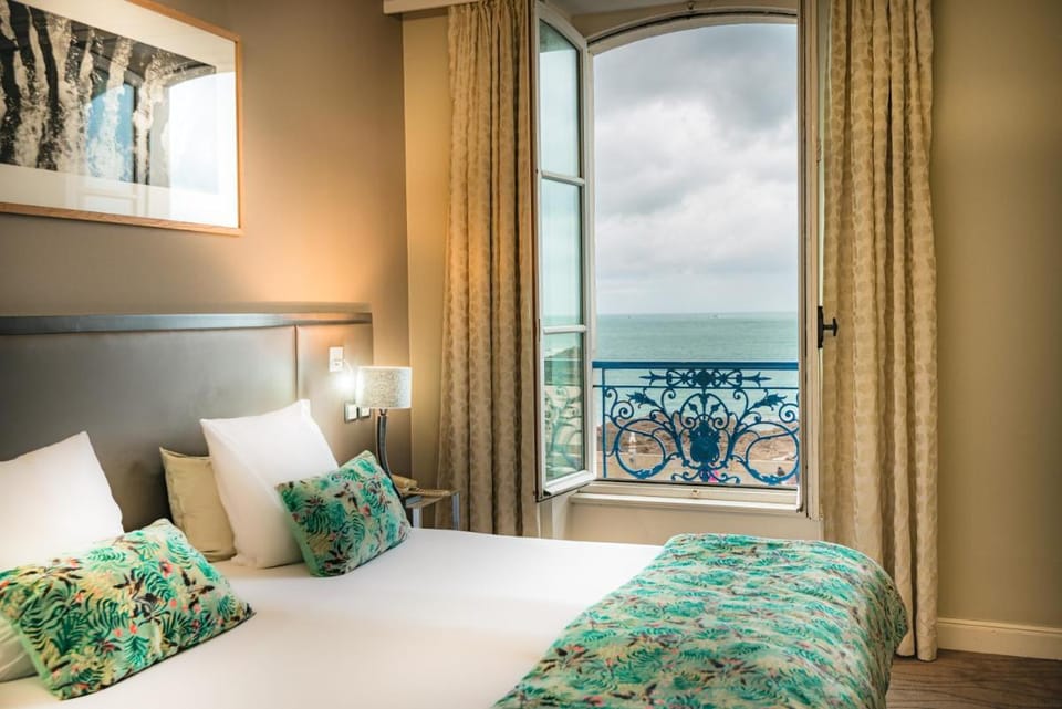Hôtel de France et Chateaubriand Hotel in St-Malo