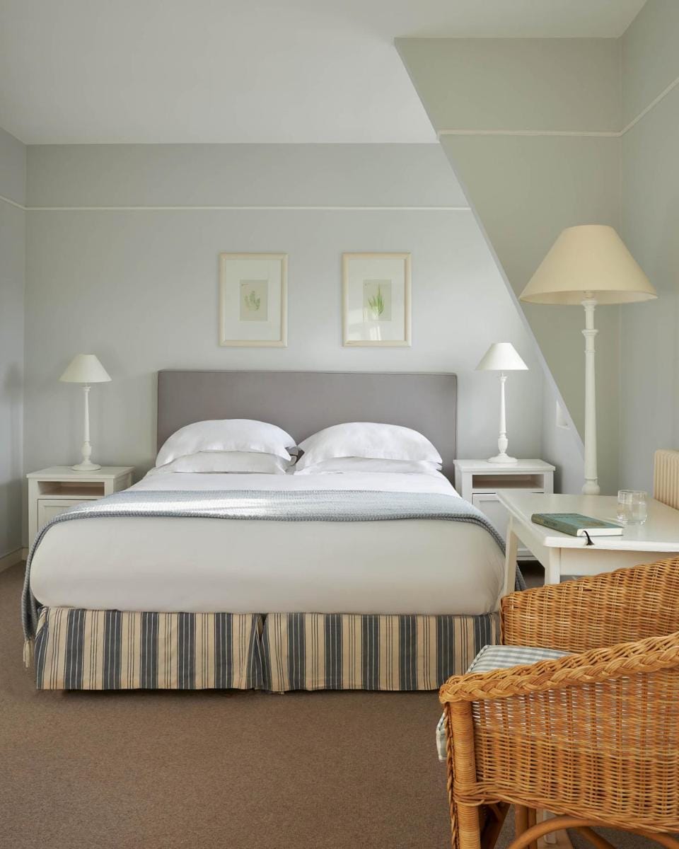 Le Grand Hotel des Bains Hotel in Locquirec