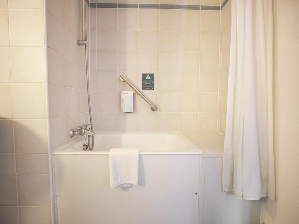 Campanile Hotel - Washington Hotel in Washington