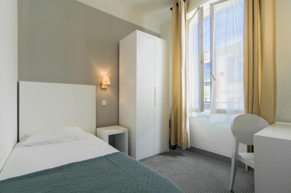 Hôtel P.L.M. Hotel in Cannes