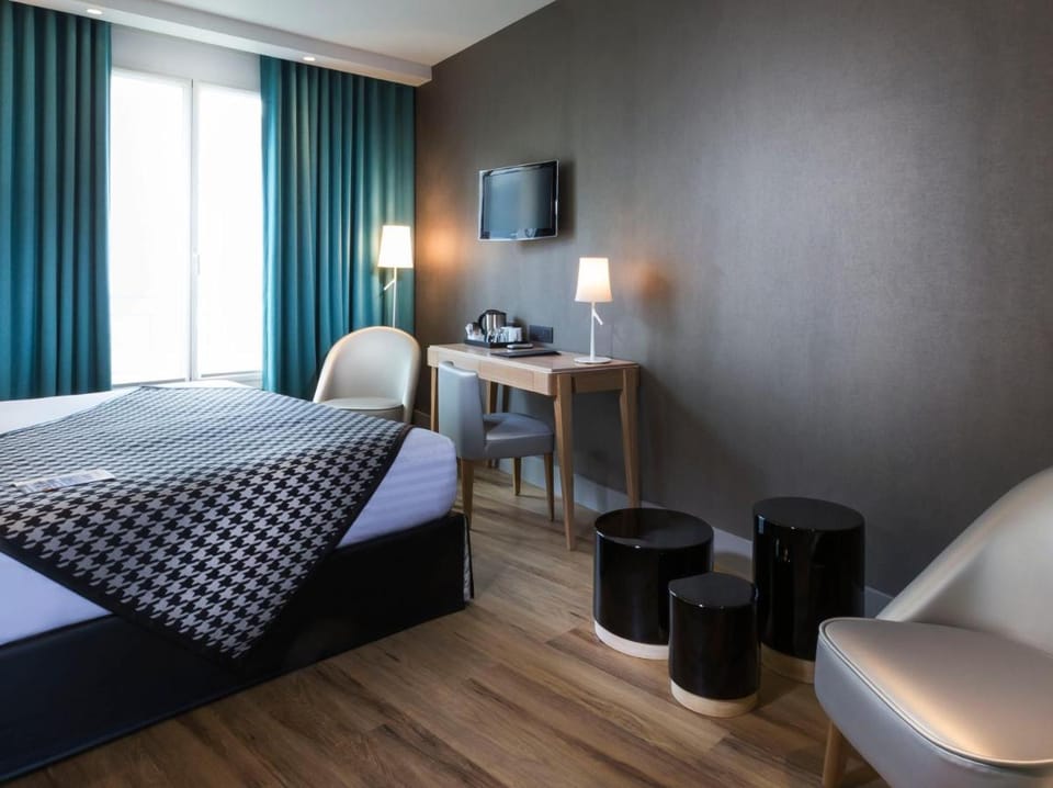 Hotel Acanthe - Boulogne Billancourt Hotel in Paris
