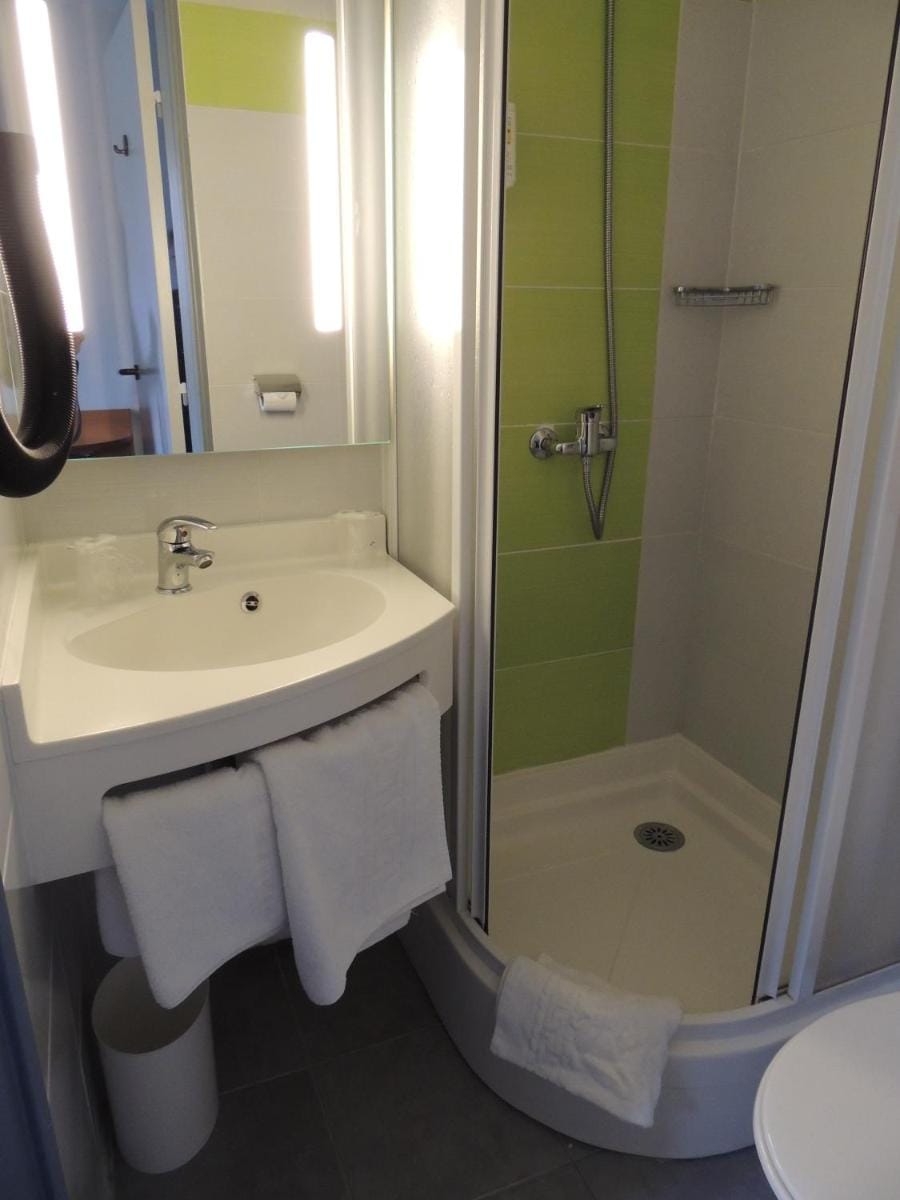 The Originals City, Hotel Novella Confort, Nantes Est Hotel in Carquefou