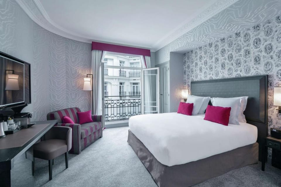 Maison Astor Paris Curio Collection by Hilton Hotel in Paris