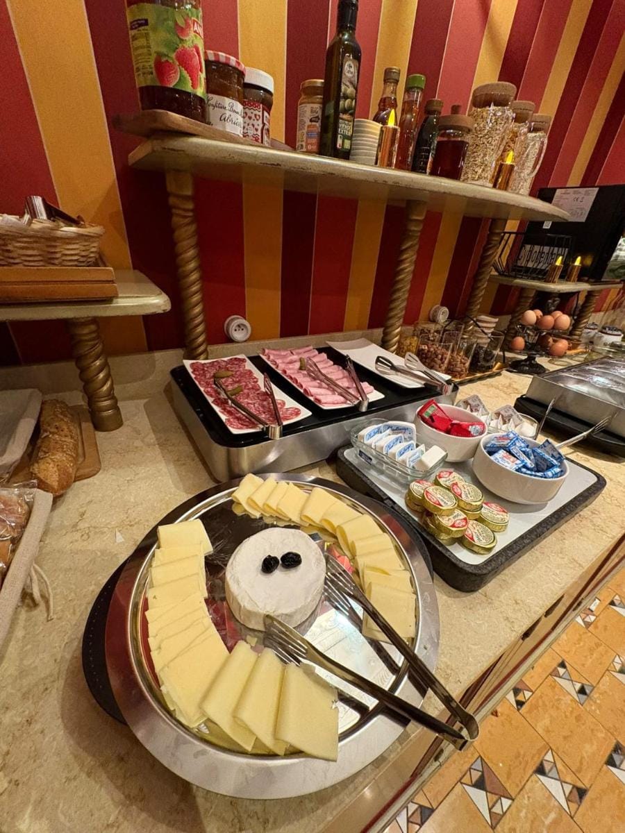 Villa Royale Hotel in Paris