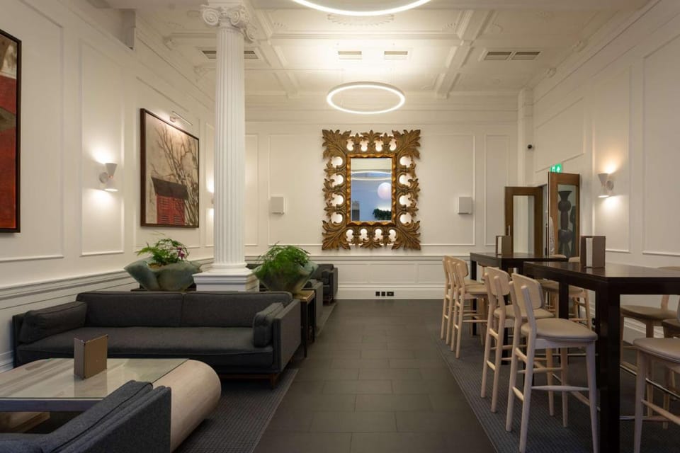 Radisson Blu Hotel, London Euston Square Hotel in London Borough of Islington