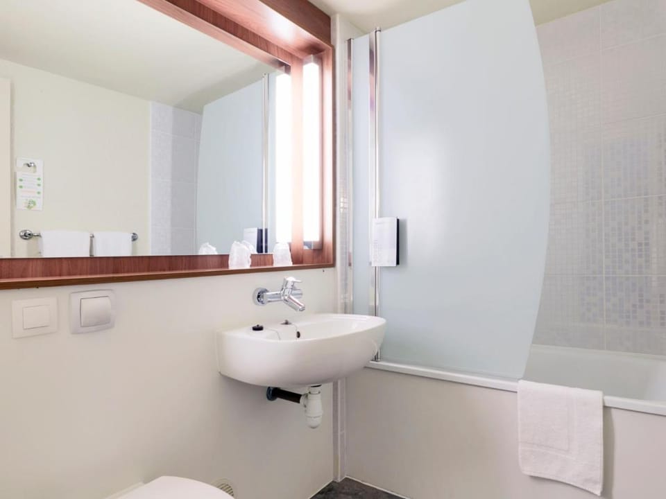 Hotel Campanile Saint-Malo  Saint-Jouan-Des-Guerets Hotel in St-Malo