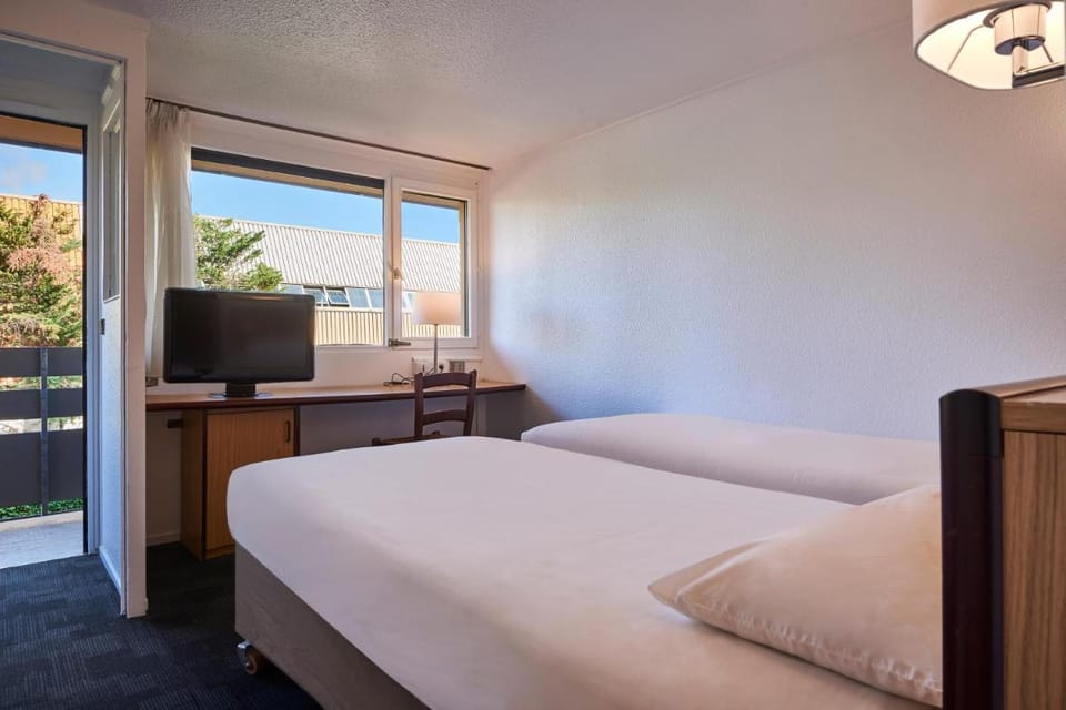 Kyriad Direct Strasbourg Ouest - Zénith Hotel in Eckbolsheim