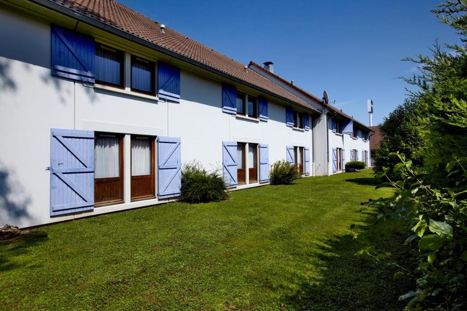 Kyriad Geneve St-Genis-Pouilly Hotel in Canton of Geneva