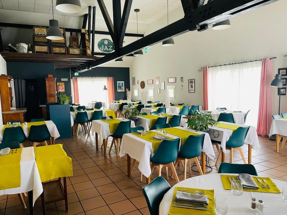 Kyriad Mulhouse Nord - Illzach Ile Napoleon Hotel in Switzerland