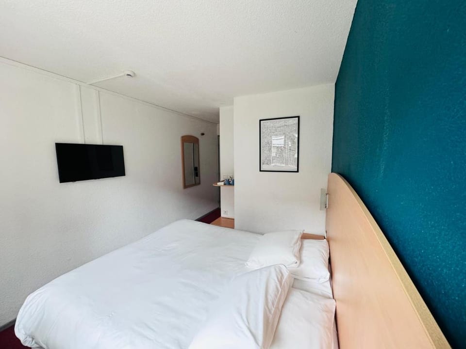 Kyriad Mulhouse Nord - Illzach Ile Napoleon Hotel in Switzerland