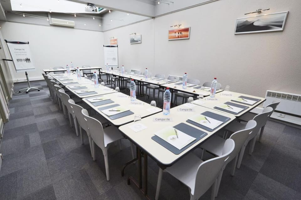 Campanile Paris Ouest - Levallois Perret Hotel in Levallois-Perret