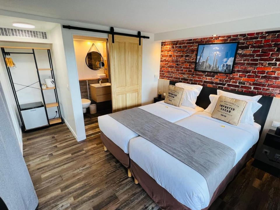 Kyriad Lisieux Hotel in Lisieux