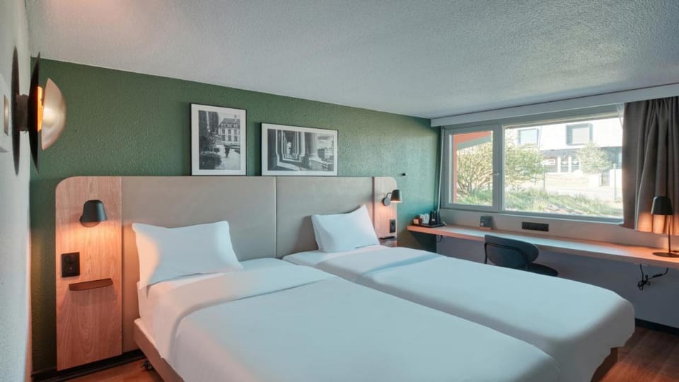Campanile Dreux Hotel in Dreux