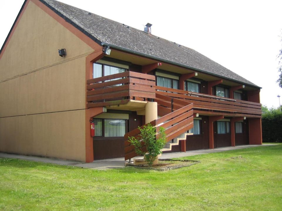 Campanile Rouen Nord - Mont-Saint-Aignan Hotel in Normandy