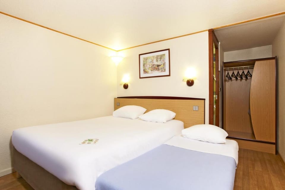 Campanile Rouen Nord - Mont-Saint-Aignan Hotel in Normandy