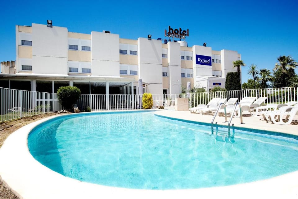 Kyriad Toulon Est La Garde Hotel in French Riviera