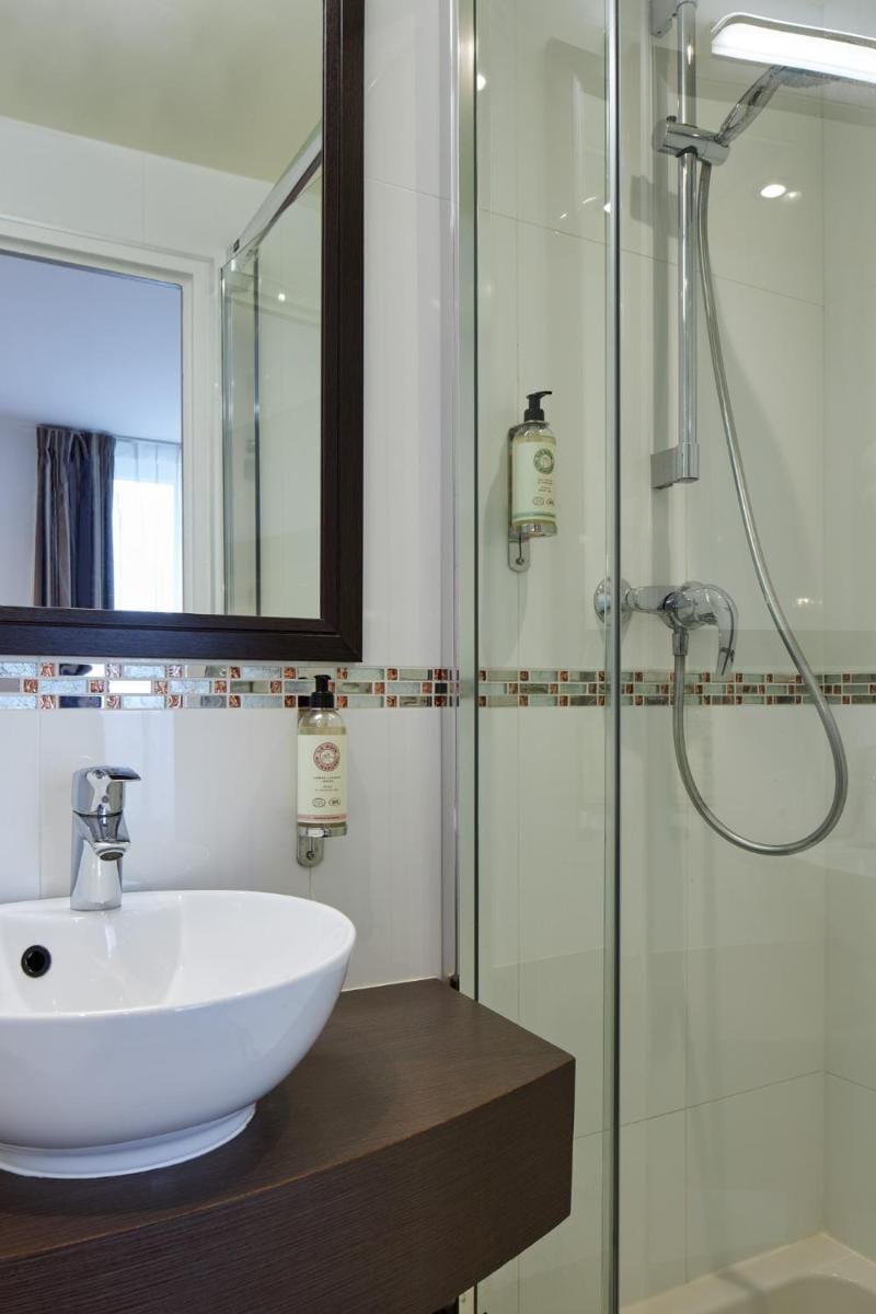 Hotel Apolonia Paris Montmartre; Sure Hotel Collection by Best Western Hotel in Paris