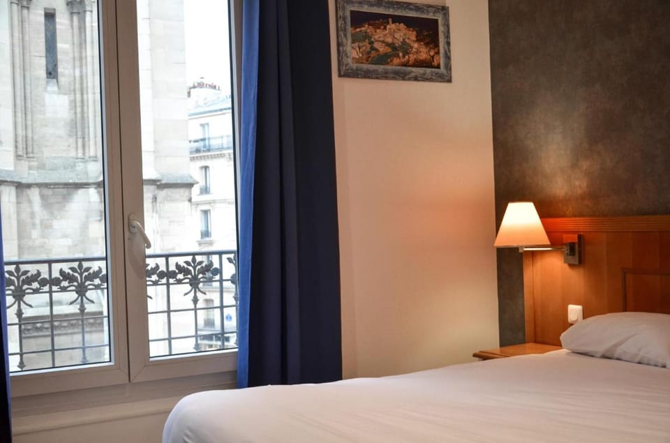 Hôtel De La Perdrix Rouge Hotel in Paris