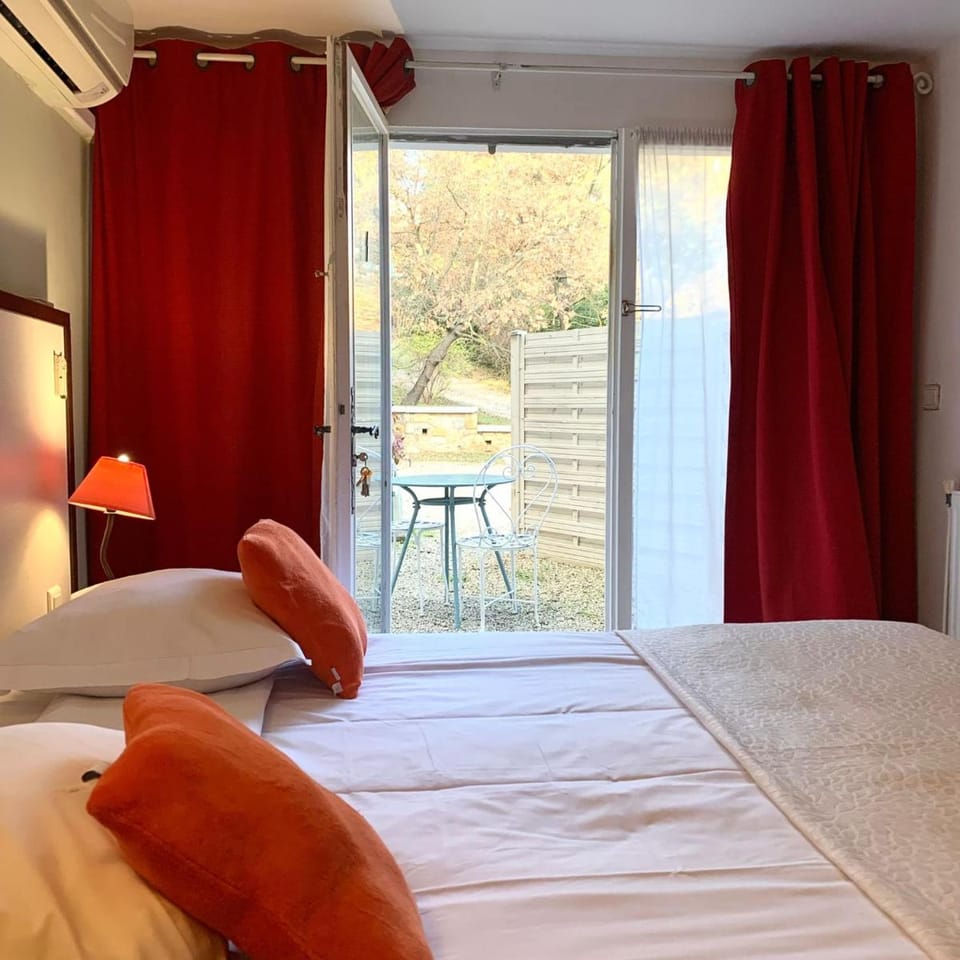 Hotel Le Mas des Ecureuils Hotel in Aix-en-Provence