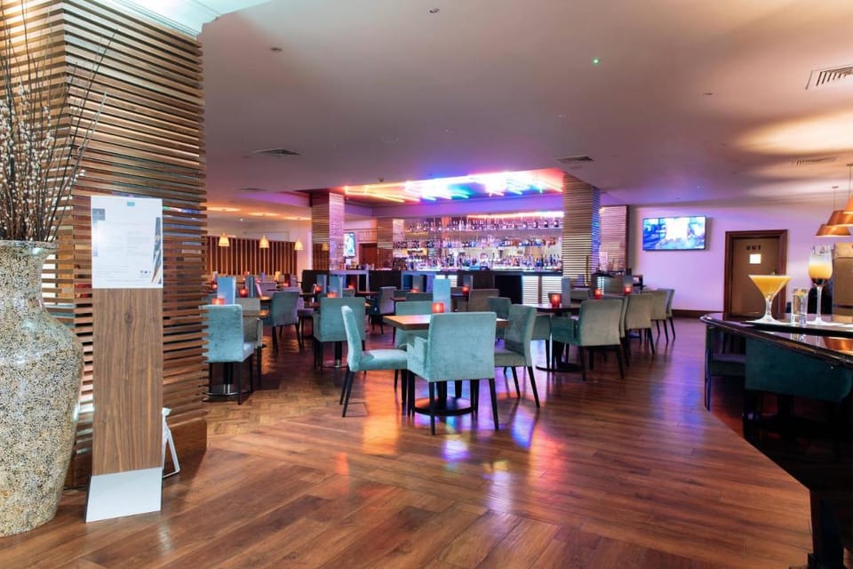 Renaissance by Marriott London Heathrow Hotel Hotel in London Borough of Hounslow