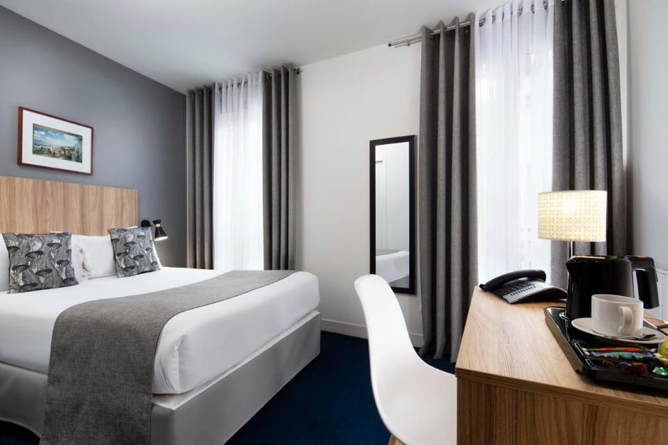 Moulin Vert Hotel in Paris