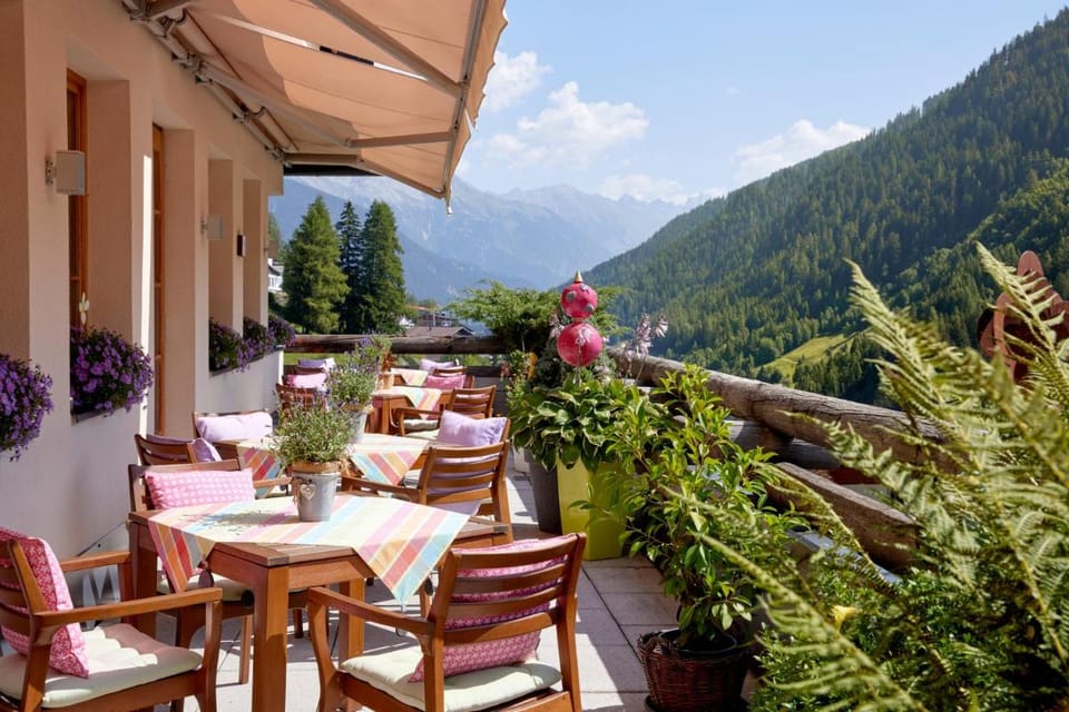 Der Waldhof Hotel Hotel in Saint Anton am Arlberg
